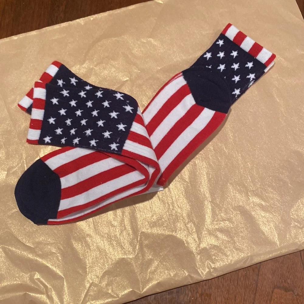13:08  - (2 Pairs)  Stars & Stripes Patriotic Socks